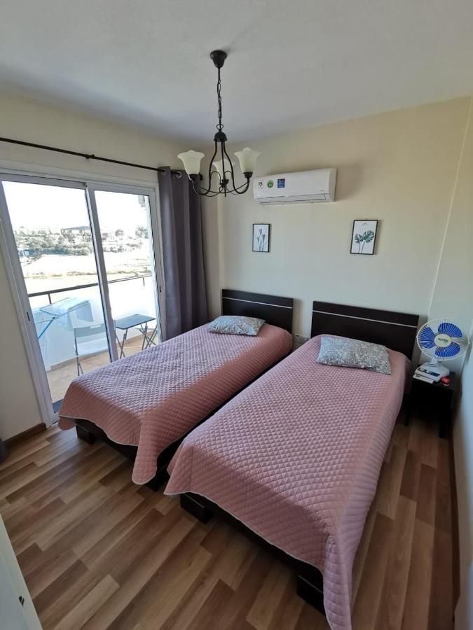 Must Stay - Sea & Salt Lake Panoramic View Apt Larnaca Exterior foto